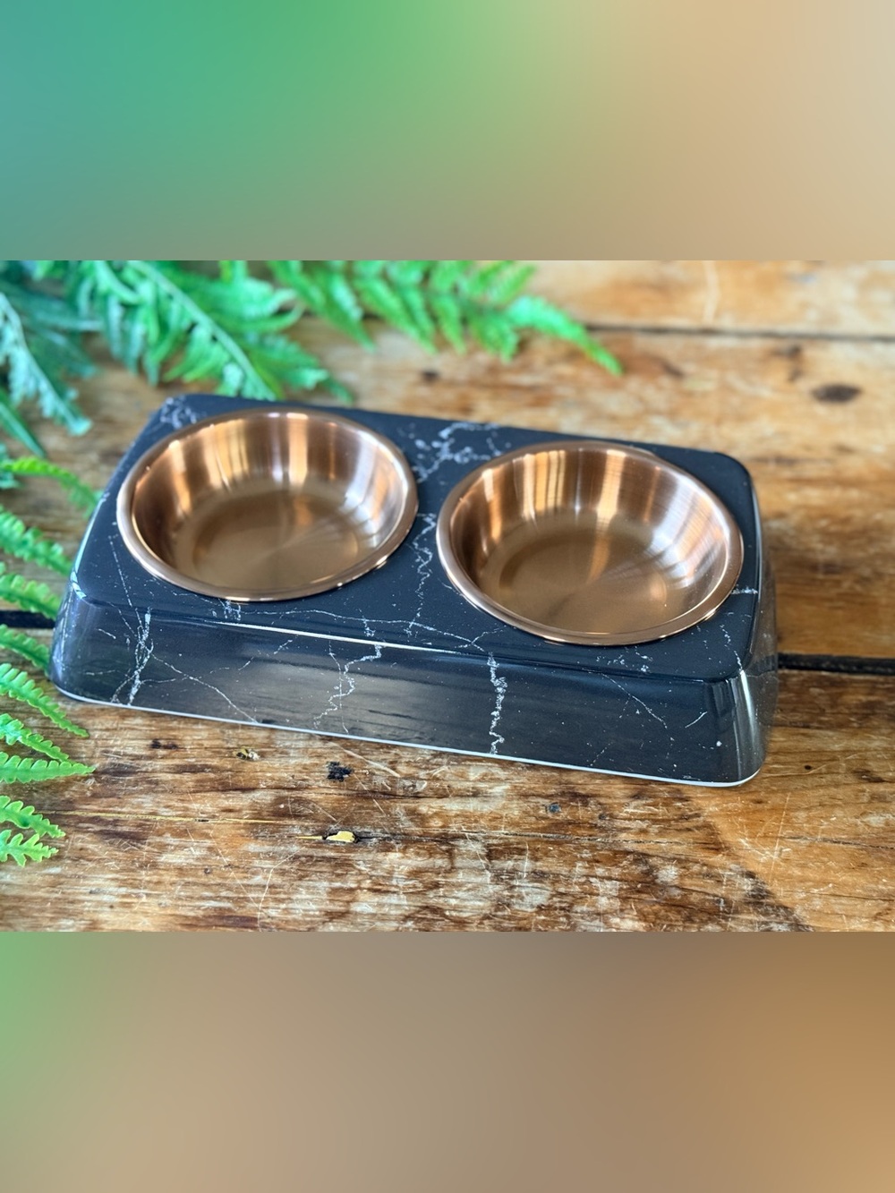 Marbled Black Pet Feeding Station with Removable Copper Bowls NWT